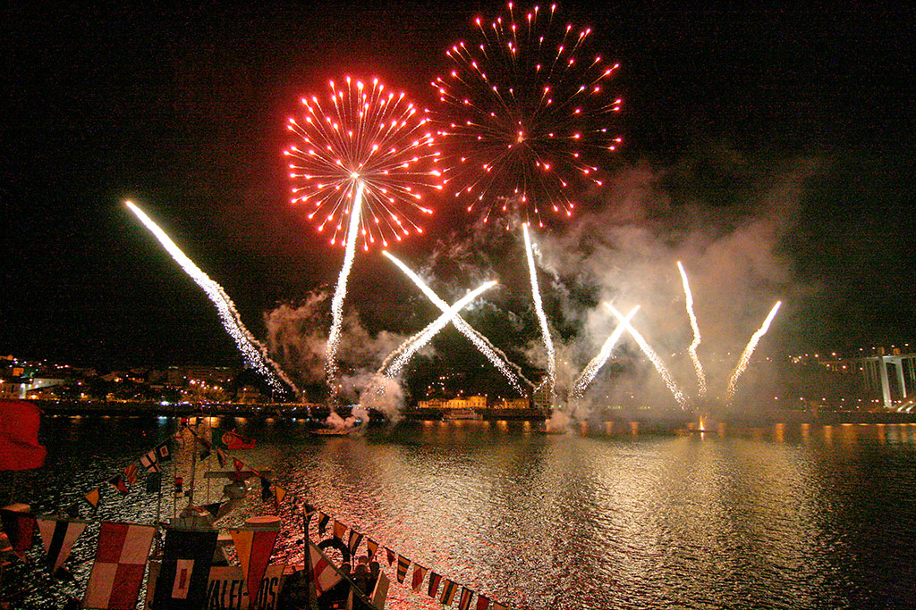 Fireworks over the Douro River during the São Pedro da Afurada festival